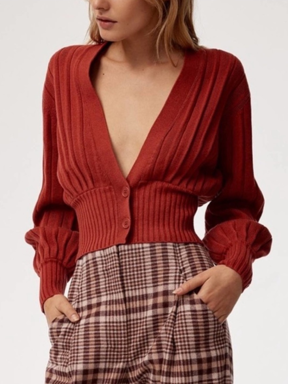 BNWT Aritzia Wilfred Thais Sweater